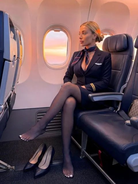 Stewardess style AI foot art